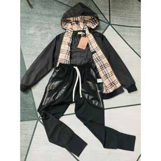 Sét Bộ Quần áo Gió nam nữ Burberry hàng 2 lớp, có mác sườn. Hottrend 2024