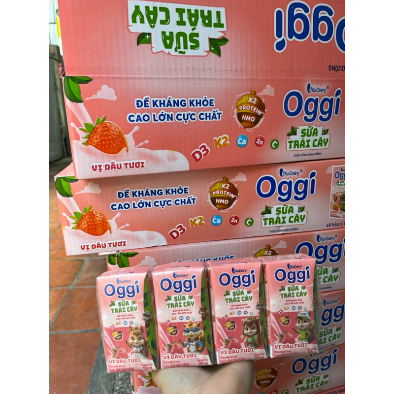 Sữa trái cây  Oggi  vị dâu 110ml thùng  48 hộp (Date  t1/2026)