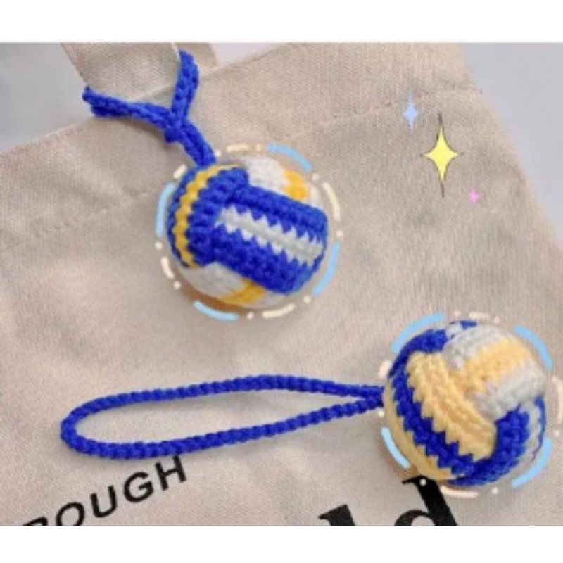 Móc khoá quả bóng chuyền làm bằng len