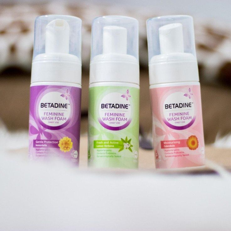 Bọt Vệ Sinh Nữ BETADINE Feminine Wash Daily Use Foam Dưỡng Ẩm, Phòng Nấm Ngứa Dạng Bọt 100ml