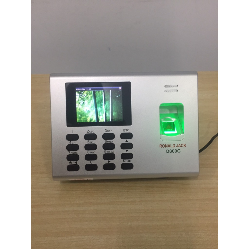 Máy chấm công vân tay & thẻ từ RONALD JACK D800G