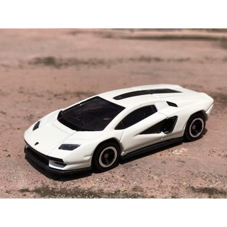 Xe mô hình Lamboghini Countach LPI 800-4 tỉ lệ 1:64