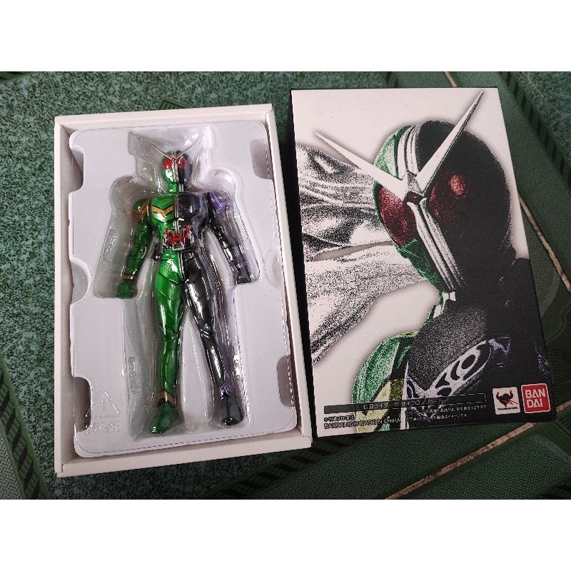 Hàng Order - SHF KAMEN RIDER W CYCLONE JOKER