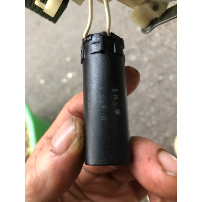 Tụ quạt Nhật nội địa thương hiệu Mítumitsi chính hãng 4,5mf.