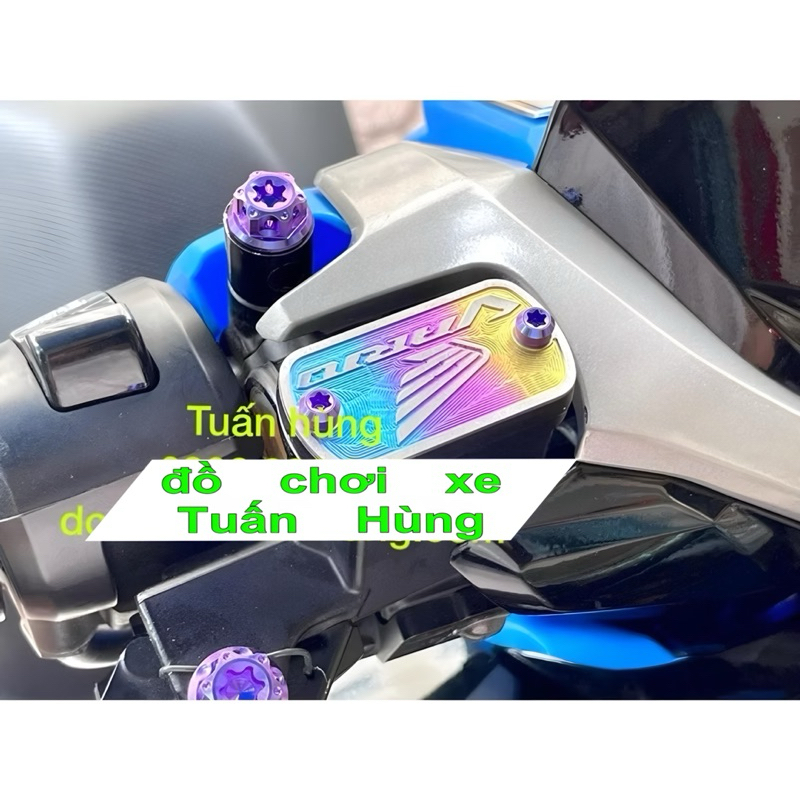 Tem nắp dầu Vario 150 [SIÊU NÉT] titan 7 màu - nắp dầu titan vario150 - đồ chơi xe vario150