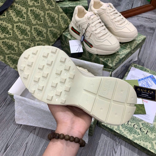 Giầy Chunky đế cao màu kem sữa fullbox