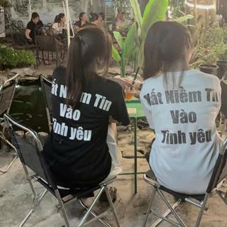 Áo Mất Niềm Tin Vào Tình Yêu In Kim Tuyến Nhũ Chất Poly Mịn From Rộng Dành Cho Nam Và Nữ - Áo Boy Phố,Girl Phố Siêu Hot