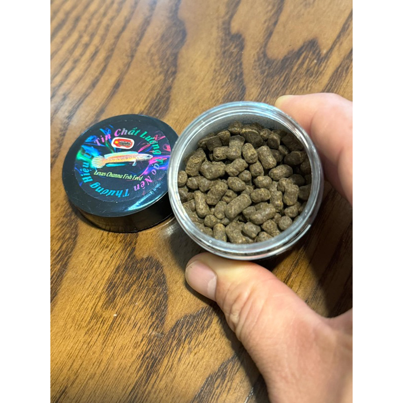 Cám lóc lạnh LEXUS CHANNA FISH FEED size lớn ( cá trên 13 cm)