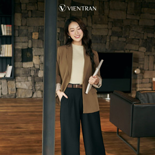 Áo blazer nữ hai lớp xẻ lưng phối kẻ VIEN TRAN, áo vest dáng suông công sở V65B23T010