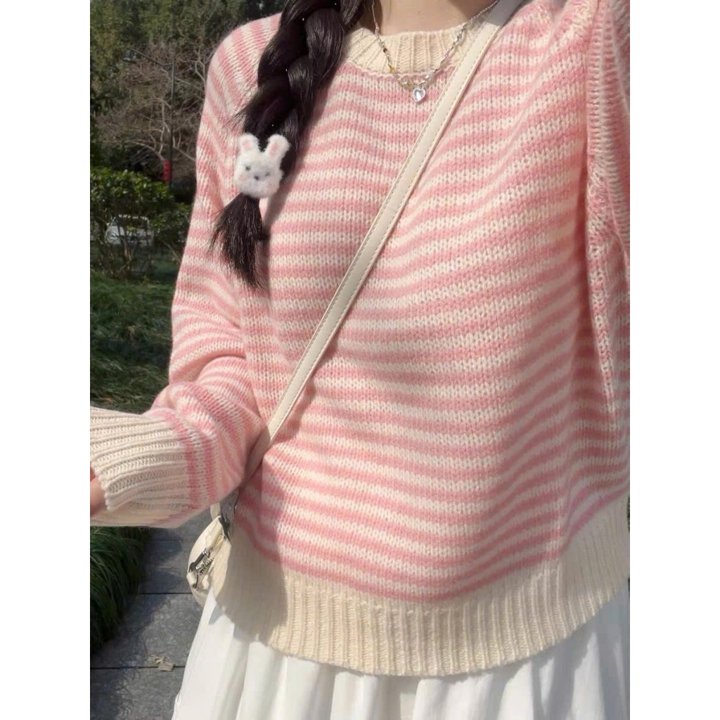 Áo dài tay nữ Kimi Sweater chất len lông thỏ mềm mại ấm áp, Áo Sweater nữ sọc hồng trẻ trung thời trang HEBE | BigBuy360 - bigbuy360.vn