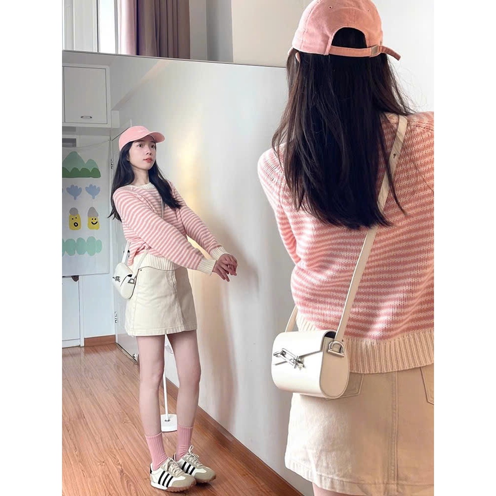 Áo dài tay nữ Kimi Sweater chất len lông thỏ mềm mại ấm áp, Áo Sweater nữ sọc hồng trẻ trung thời trang HEBE | BigBuy360 - bigbuy360.vn