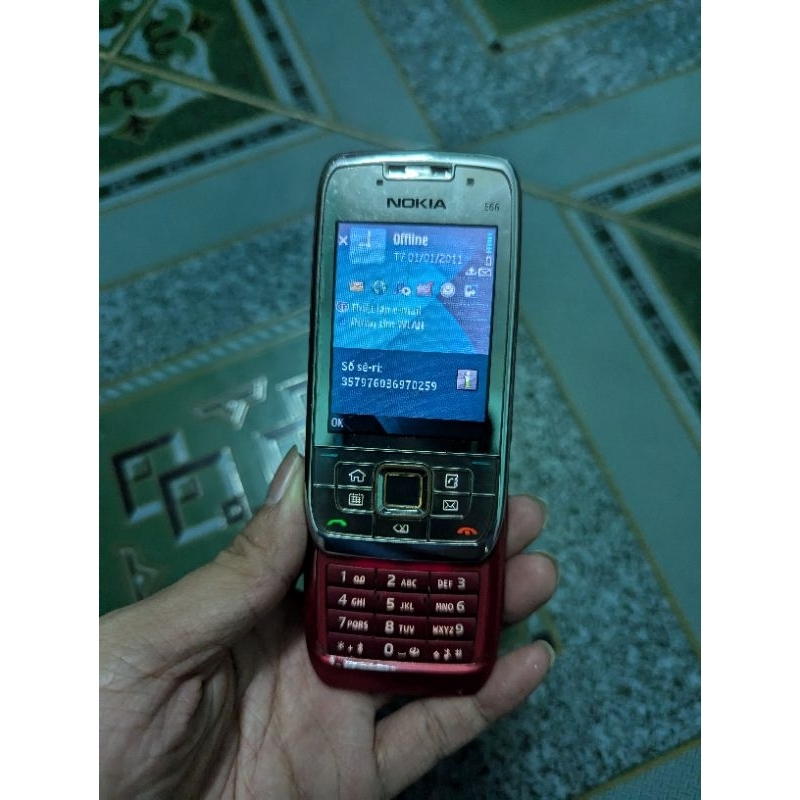 Xác điện thoại Nokia E66 lên màn đẹp