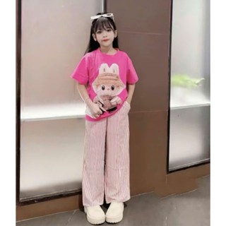 BỘ ÁO THUN QUẦN XUÔNG KẺ SỌC LABUBU CHO BÉ GÁI 13-44KG.