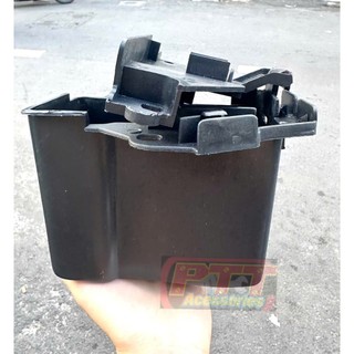 HỘP ĐỰNG BÌNH ẮC QUY XE DREAM