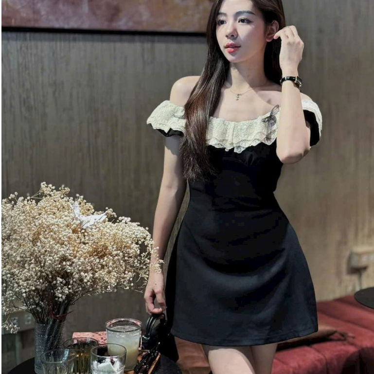 Đầm nữ trễ vai đen phối ren kem xinh xắn Rope Dress