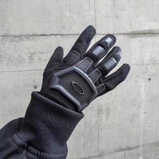 ORDER Găng Tay OAKLEY gorpcore 2024 - OAKLEY Flexion Gloves / Bao Tay OAKLEY / Găng Tay phong cách Bụi Bặm Y2K