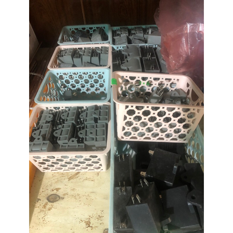 Tụ khởi động CBB61