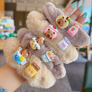 Dây buộc tóc scrunchies có gắn charm Capybara