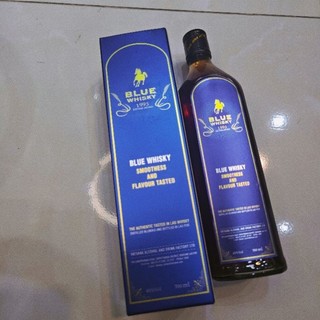 BLACK WHISKY 1995 nhập từ LÀO( 700ml,40vl)