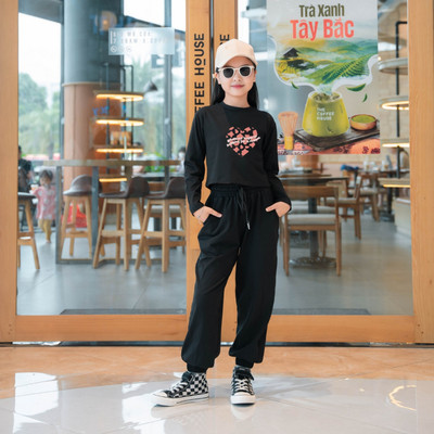 Áo croptop tay dài cho bé gái in hình trái tim chất cotton - Áo croptop dài tay bé gái Loza Kids CG2815