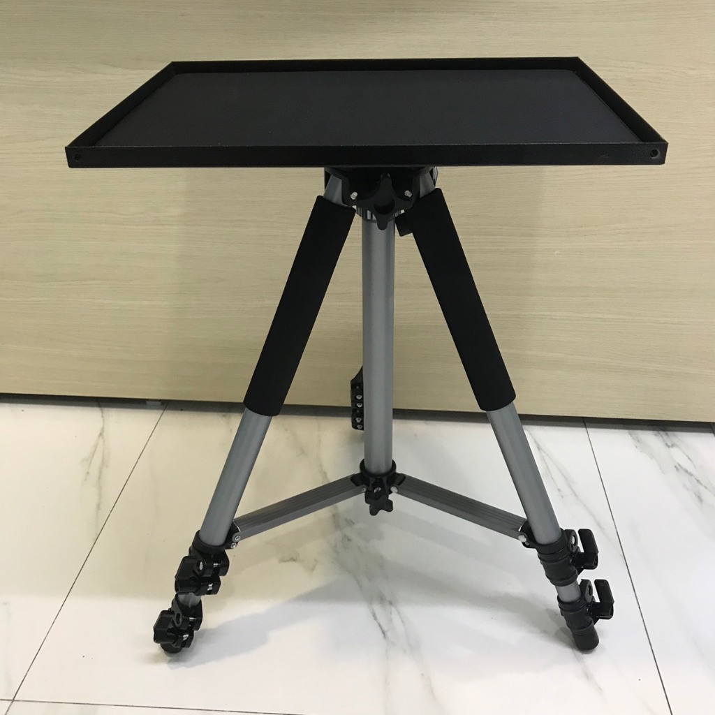 Giá đỡ máy chiếu 3 chân W615