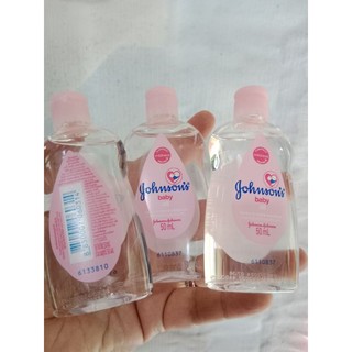 3 Chai Dầu Massage Dưỡng Ẩm Johnson Baby Oil 50ml