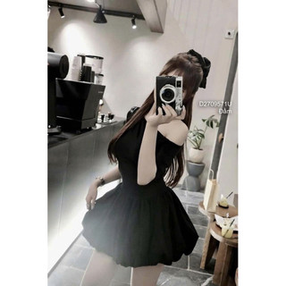 Đầm kiểu tùng xòe bồng lệch vai bên