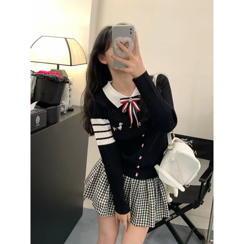 Áo len Th.om quảng châu phối nơ tháo rời chữ thêu | BigBuy360 - bigbuy360.vn