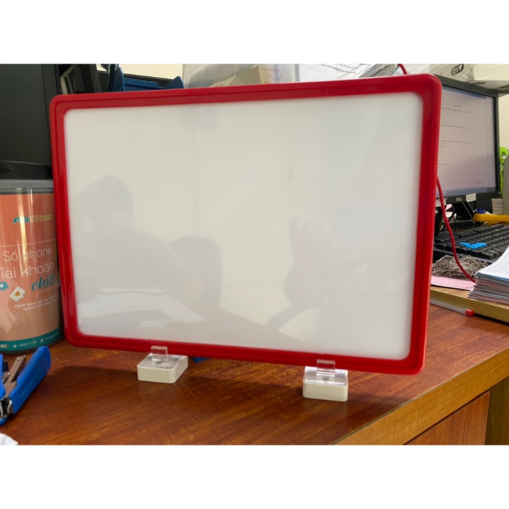 Combo 20 bảng A4 đỏ  + pvc + 20 kẹp đen xoay 360 độ + 3 menu mica  A6 chữ T