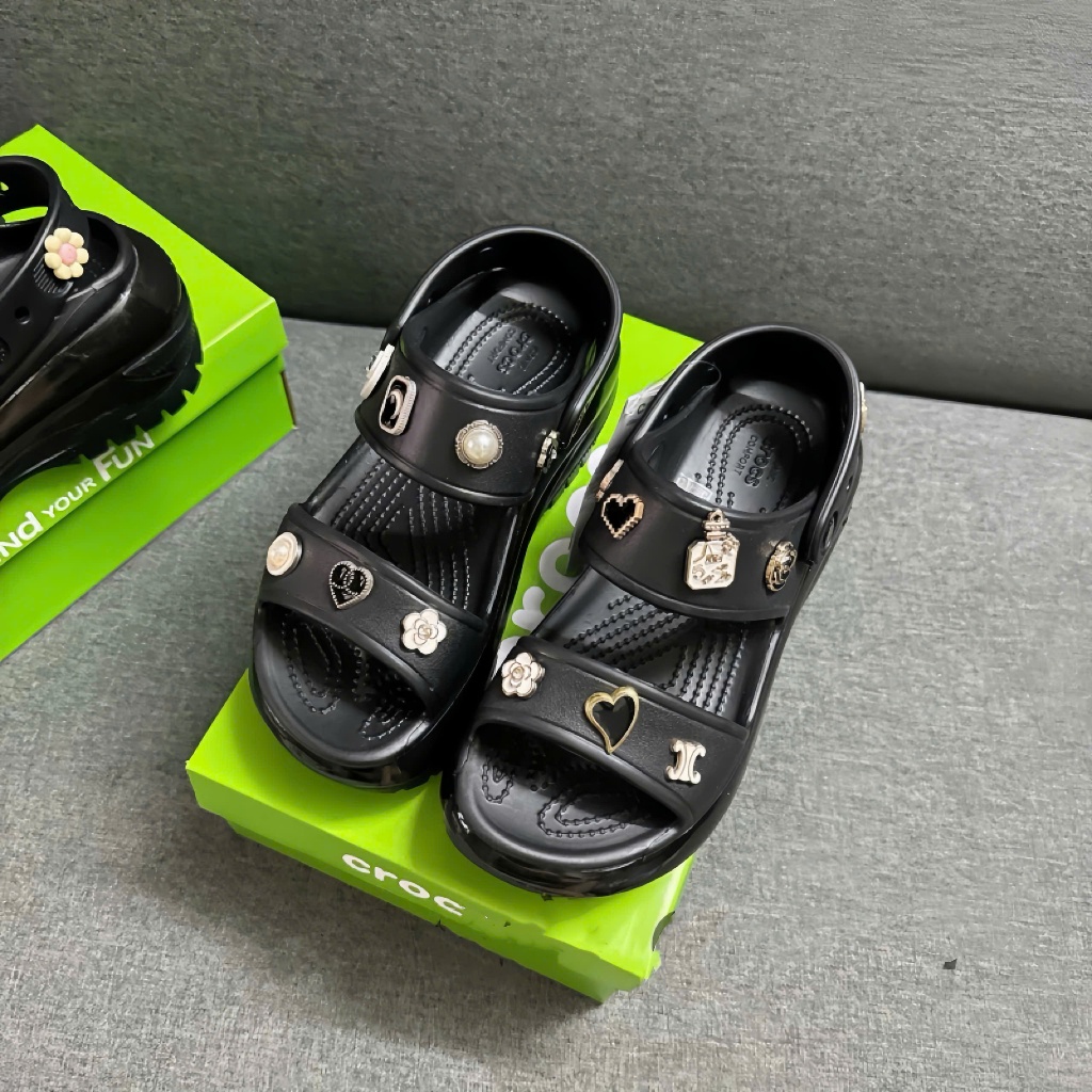 Sandal Crocs Mega Crush Đế Cao Chuẩn L1 kèm Full Chram Ngẫu Nhiên ,Giày Crocs Hót Siêu Bền Chống Trơn Đi Nước Thoải Mái | BigBuy360 - bigbuy360.vn