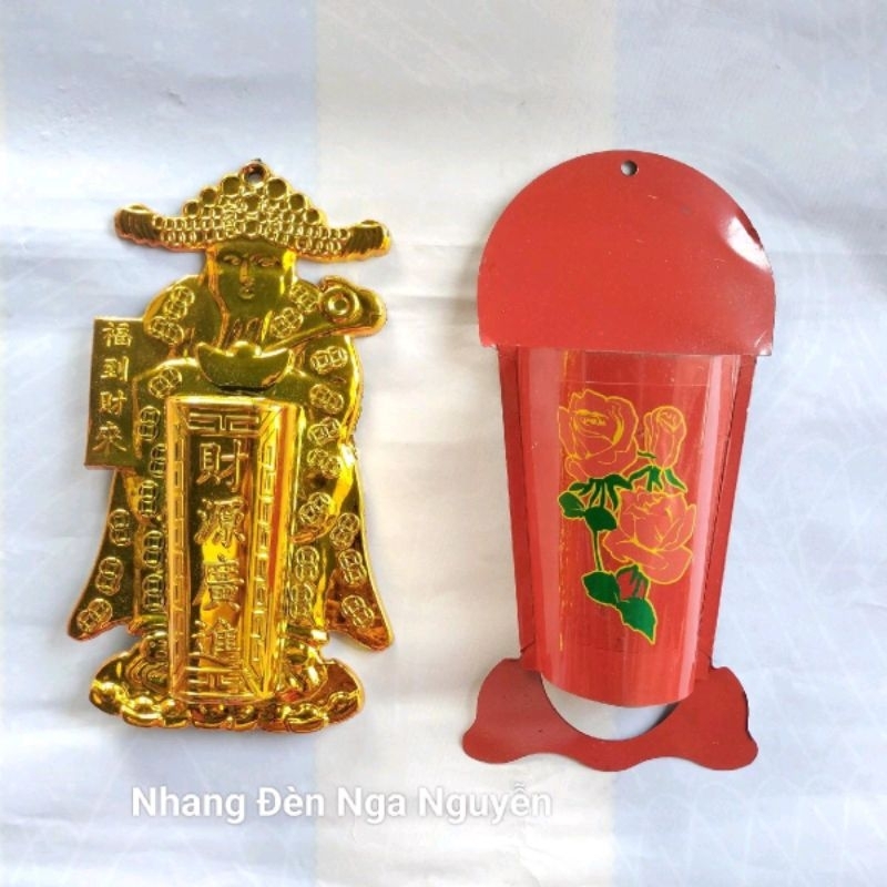 Cắm nhang dán tường