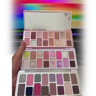 Bảng mắt Cheeryep (Quianyan), hot quá trời  thời gian qua. Toàn những màu sắc tươi tắn. Chất phấn, bám dính cực lâu.