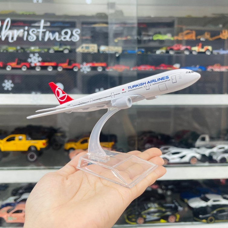 Mô hình máy bay Turkish Airlines Boeing B777-300ER 16cm MB16071