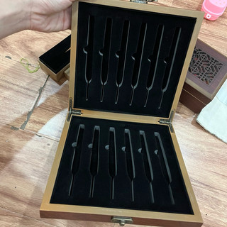 Hộp Gỗ Đựng Kim Thất Châm Phường (đọc mô tả)