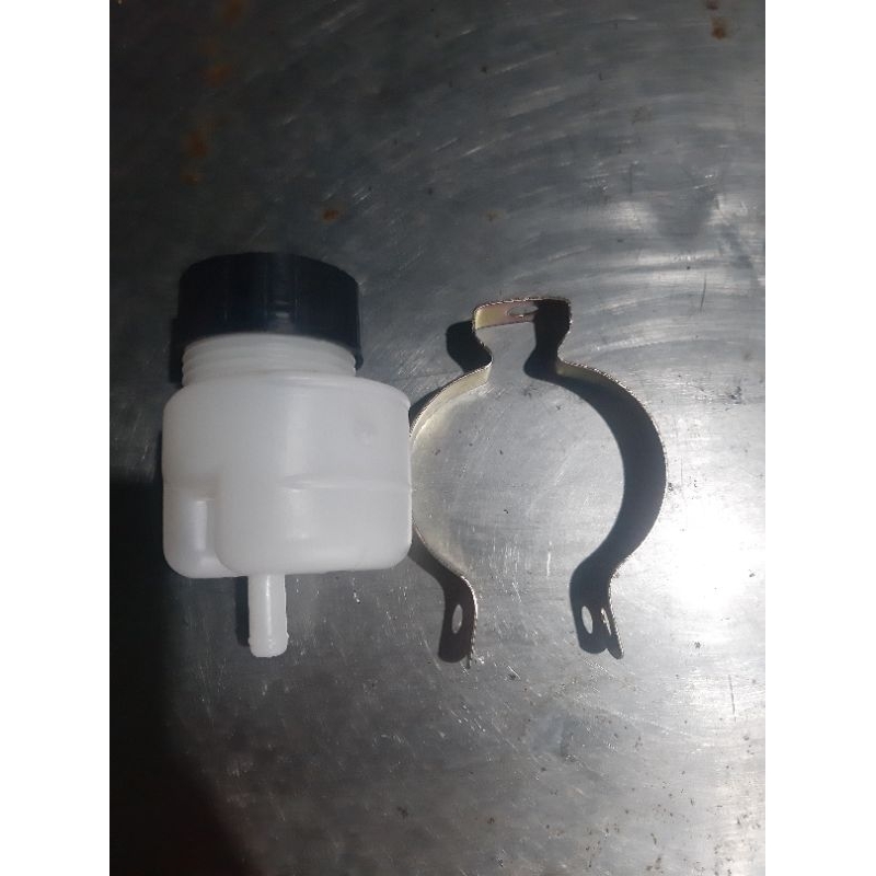 cốc đựng dầu thắng  xe ba gác - ba bánh