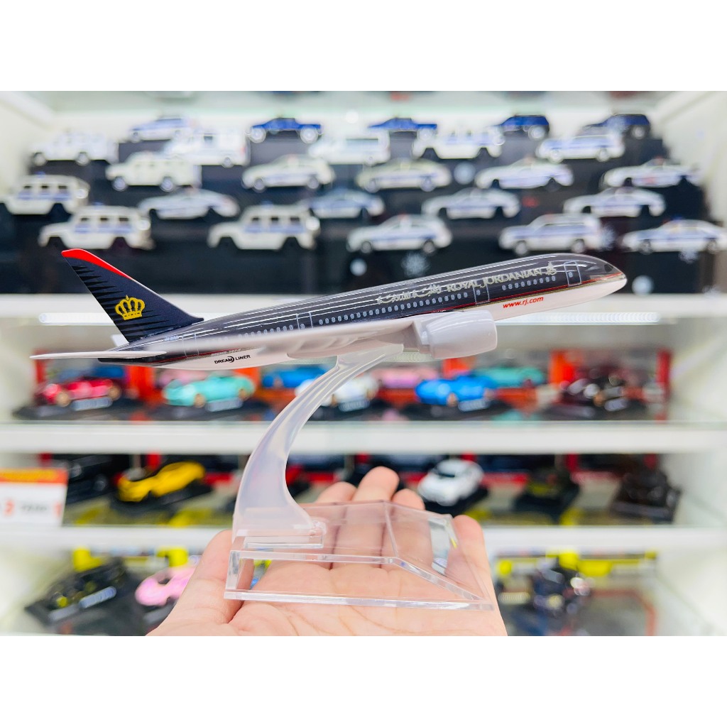Mô hình máy bay Royal Jordanian Dreamliner Boeing B787 16cm MB16084
