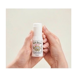 Lăn Khử Mùi Đá Khoáng Soft Stone Nhật Bản