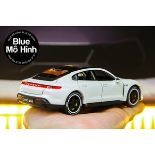 Xe mô hình Porsche Taycan 1:32
