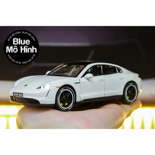 Xe mô hình Porsche Taycan 1:32