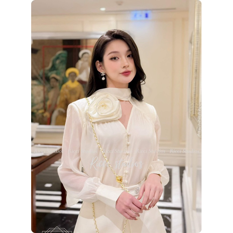 Áo sơ mi tơ hoa hồng Ricci