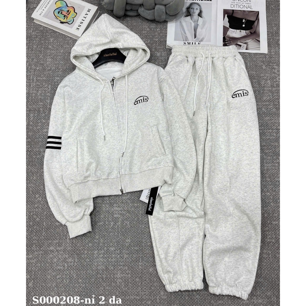 khoác nỉ  mũ crt emis vạch tay