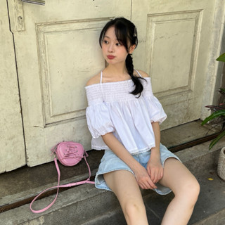 Áo kiểu tay phồng trễ vai tay ngắn cột dây yếm babydoll viền ren phối chun Chloe Top