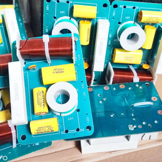 phân tần 2 đường tiếng cho loa full 30 , 40