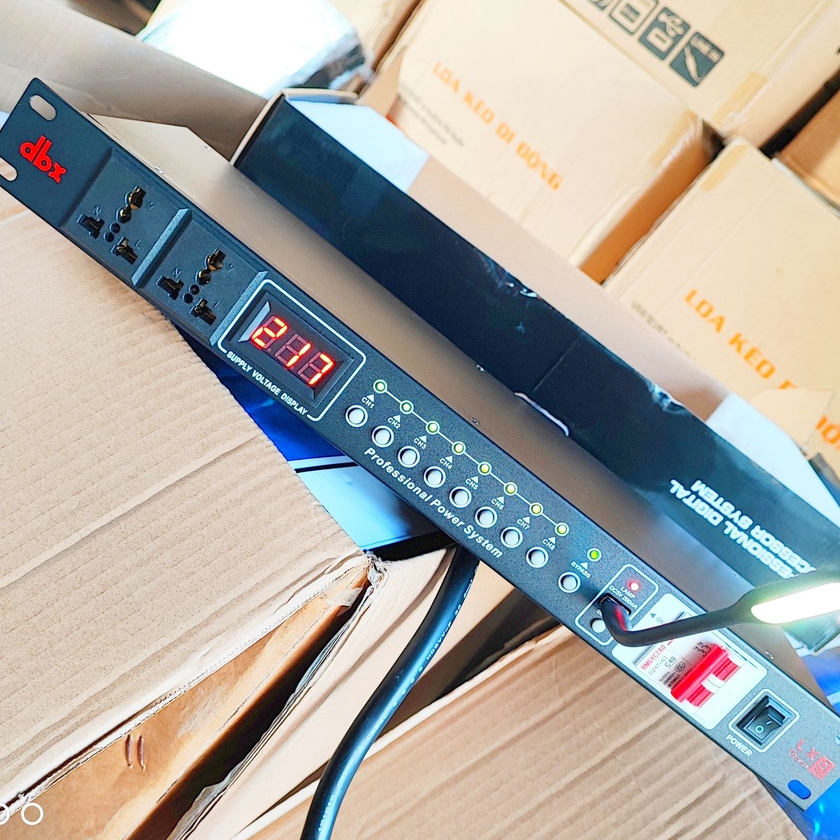 quản lý nguồn DBX LX8 chia nguồn dbx LX8