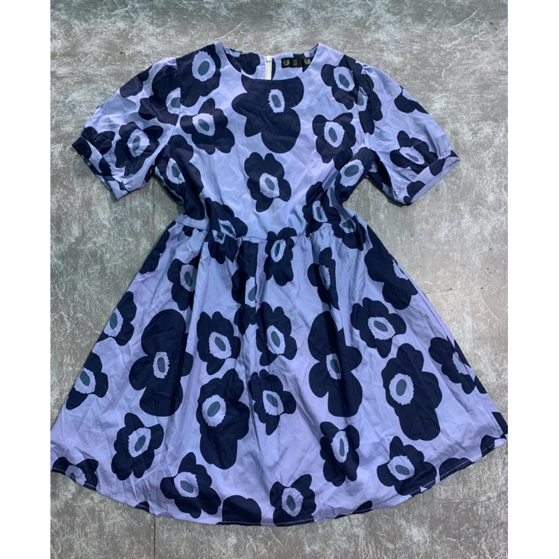 đầm thanh lý size M