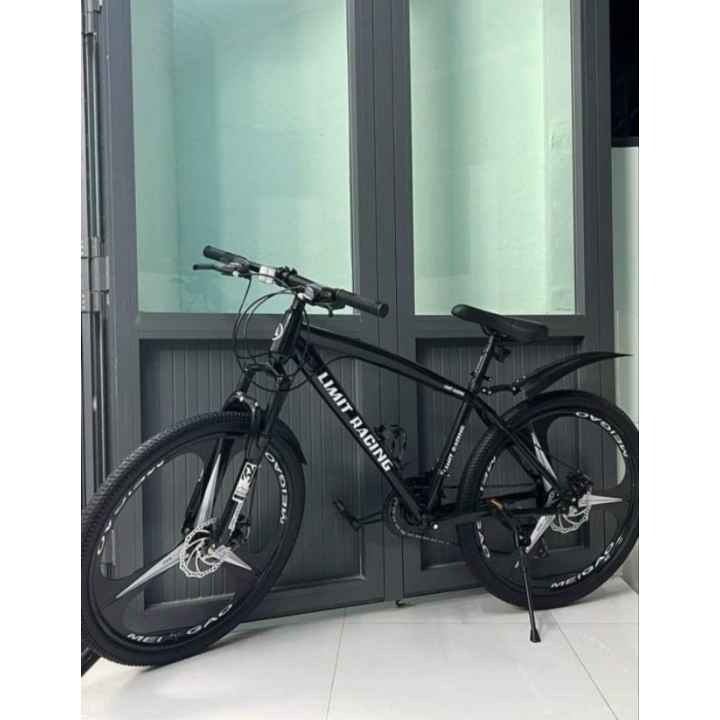 xe đạp  thể thao người lớn giá rẻ hiệu LIMIT RACING ( TẶNG KÈM CHẮN BÙN VÀ GIÁ TREO BÌNH NƯỚC)