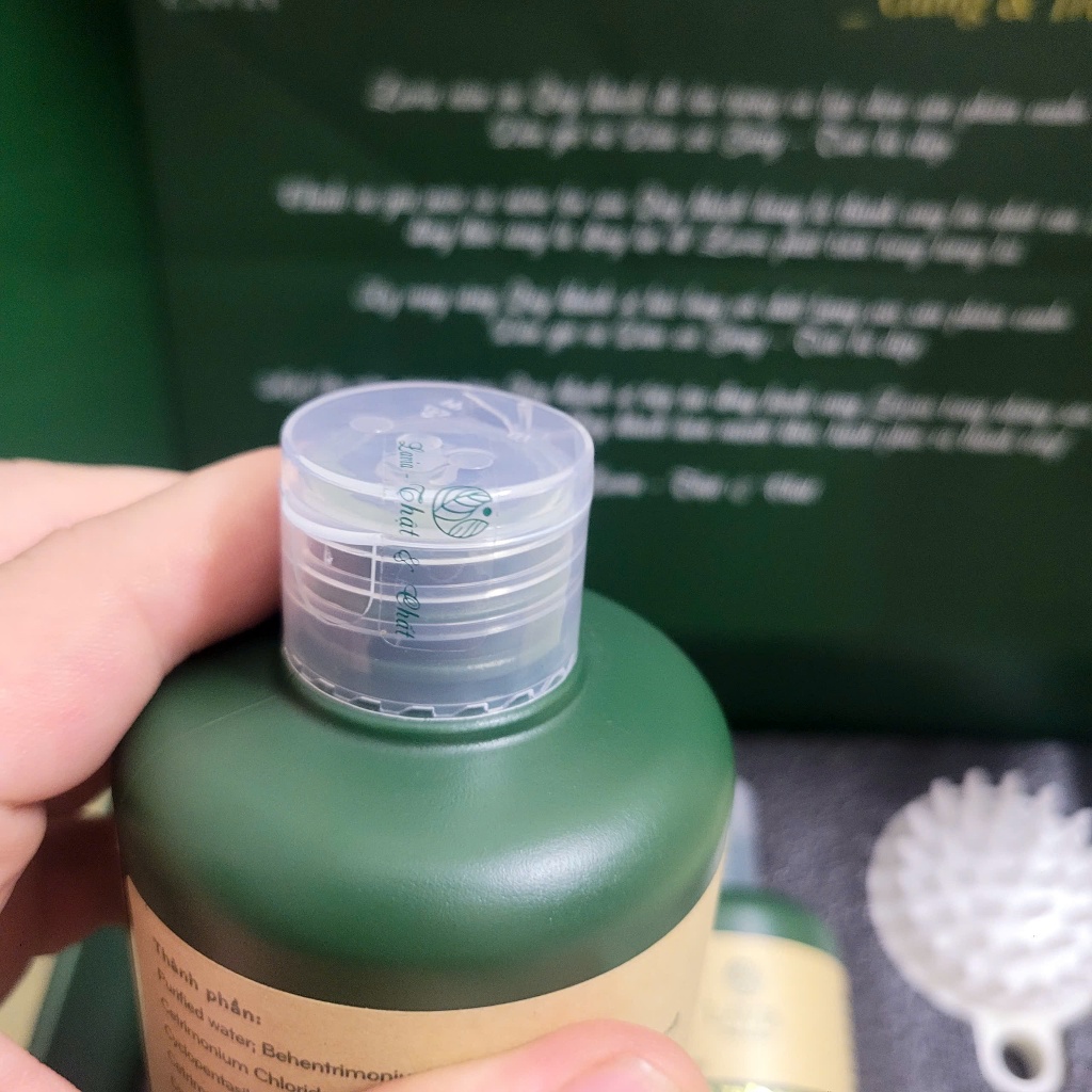 Dầu gội gừng và trắc bá diệp hỗ trợ mọc tóc ngăn rụng tóc cho da đầu 400ml LAVIA