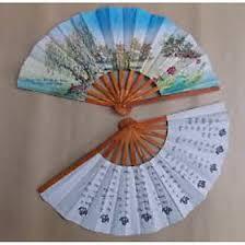 100 chiếc quạt giấy nhiều hình.