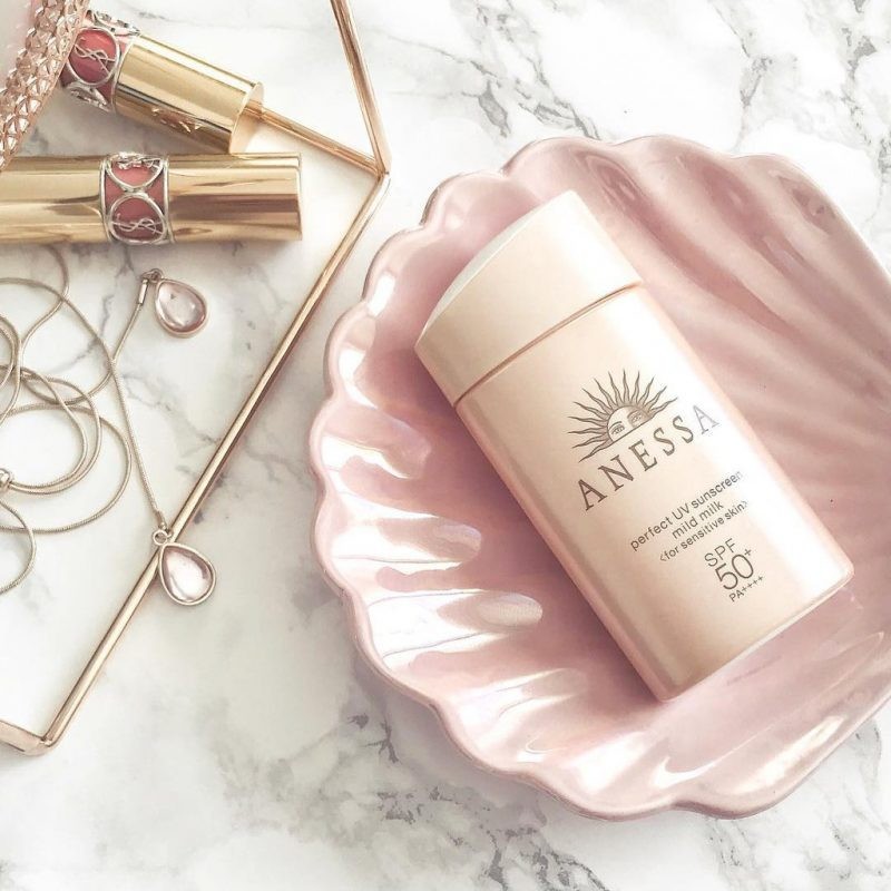 Kem Chống Nắng Anessa Perfect UV Sunscreen Mild Milk SPF50+/PA++++