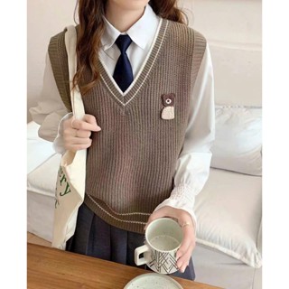 ÁO GILE LEN TRƠN CỔ TIM CHO NỮ CÓ THÊU GẤU NGỰC, ÁO GHILE LEN DỆT KIM KIỂU DÁNG BASIC CỔ VIỀN V